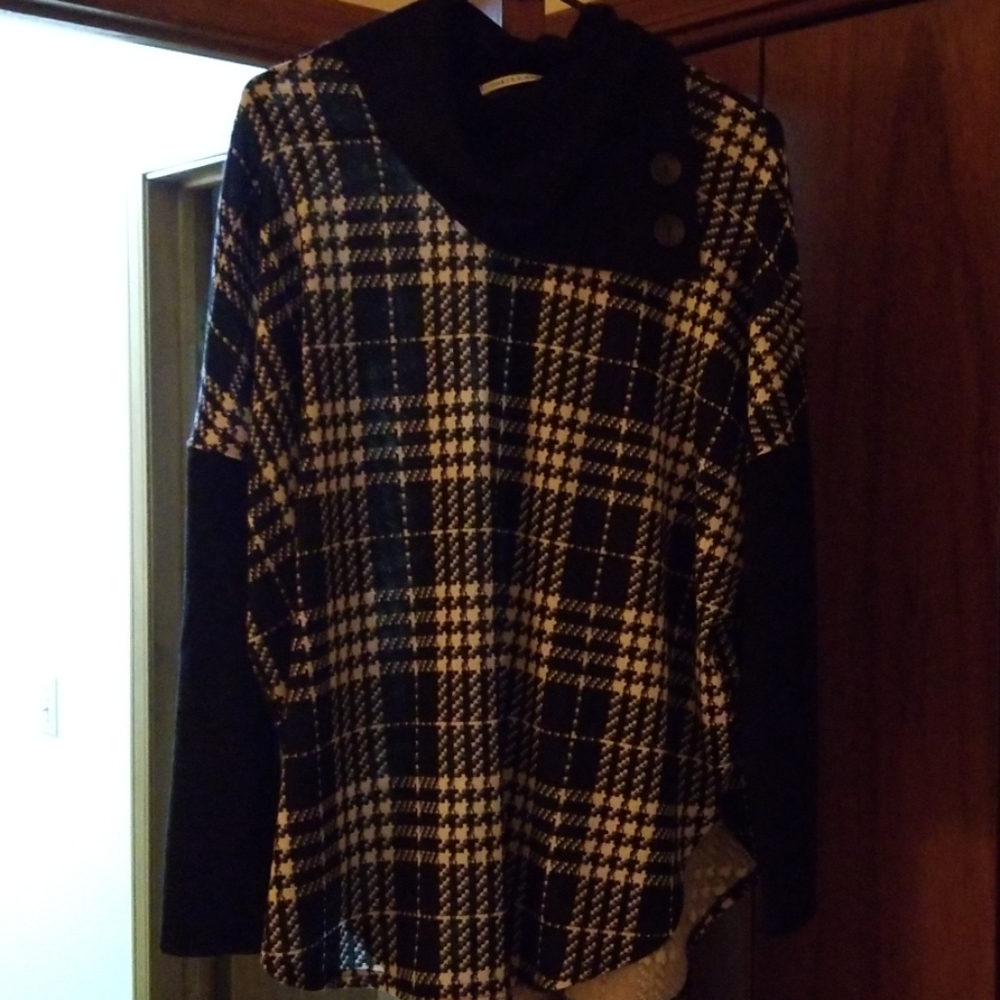 Black and creme long sleeve